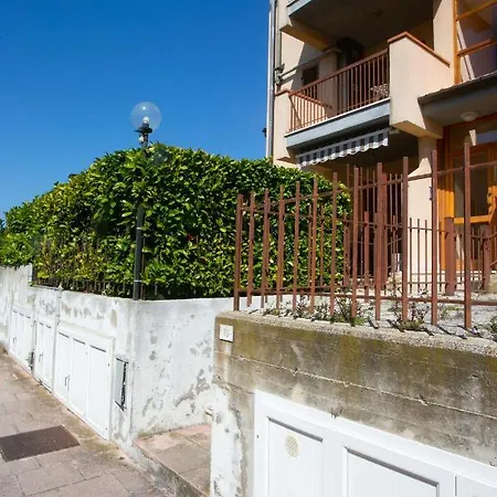 N34 - Numana, Ampio Trilocale Con Terrazzo
